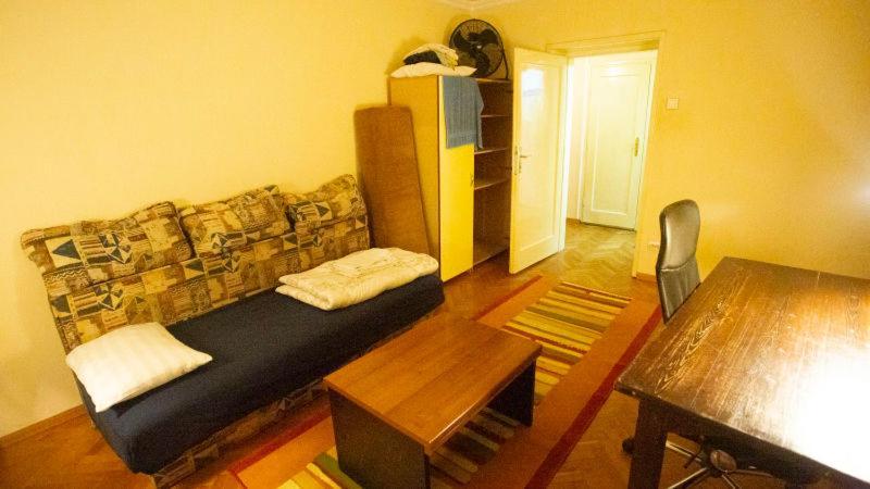 Private Cozy Room 1 With Shared Kitchen In Appartment, Downtown בלגרד מראה חיצוני תמונה